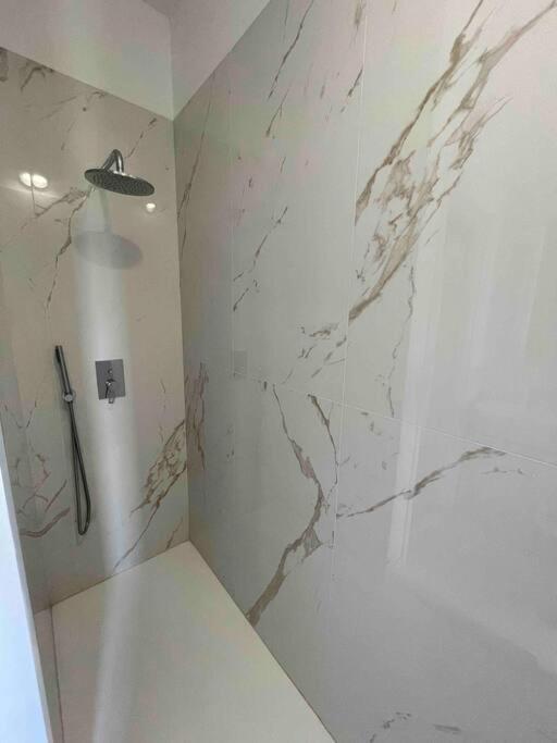 Grazioso Appartamento In Condominio Nel Verde 부치나스코 외부 사진